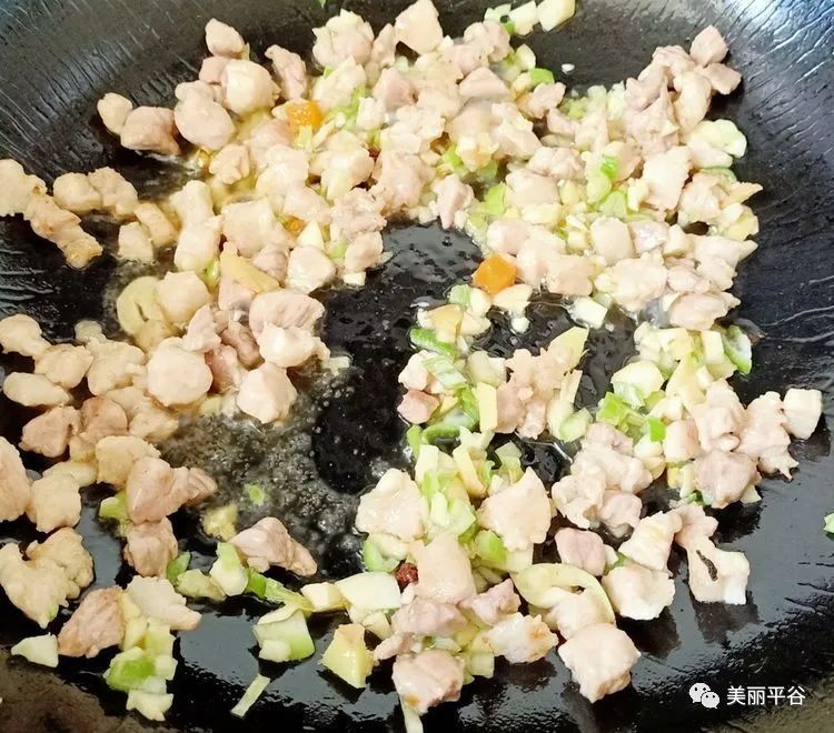 炒猫耳朵|影像平谷：我家美食（1）炒猫耳朵