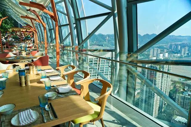 重庆又添一座高空酒店,不像酒店,更像空中花园