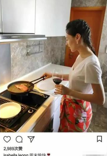 梁洛施|又隔空较劲？梁洛施晒中秋贺礼后，李泽楷女友也忙晒豪礼