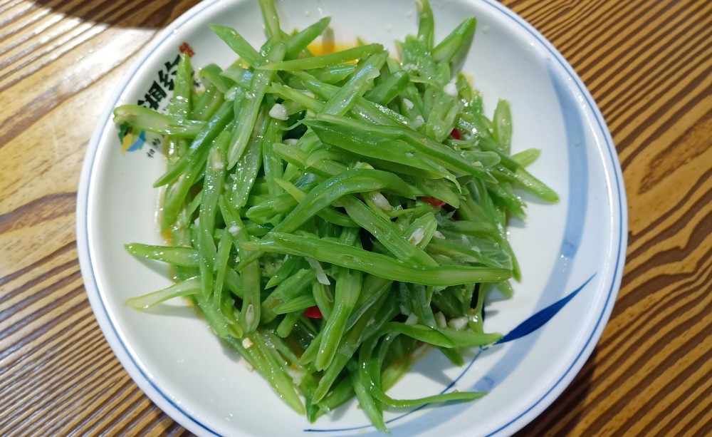 这道凉拌扁豆丝健脾开胃,清热去火,做法简单易学