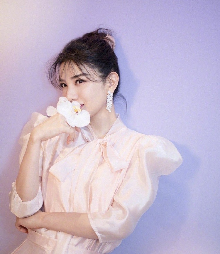 黄奕|明星都不会变老吗？黄奕晒美照庆生，43岁的状态依旧少女感爆棚