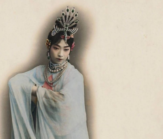 京剧大师梅兰芳的神仙颜值,多少人曾爱慕他年轻时的容颜!
