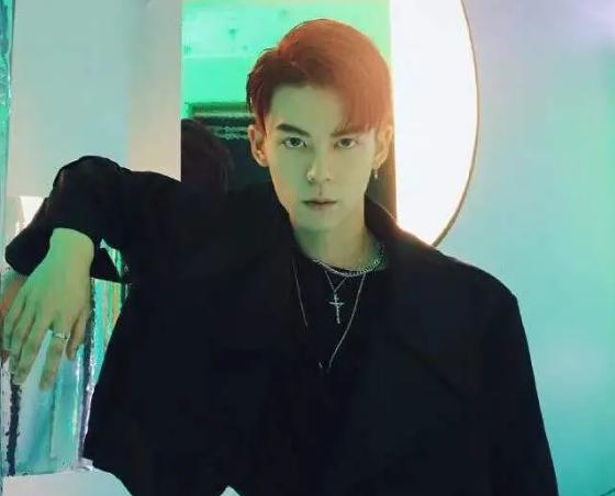 网红|网红直播纷纷被打回原形，前后形象判若两人，网友大呼“照骗”