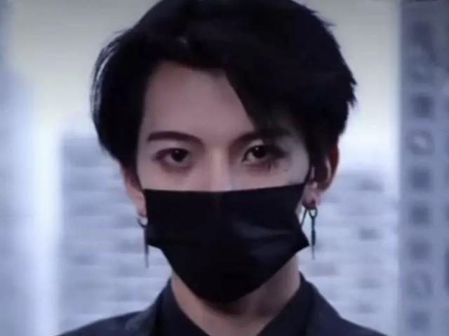 网红|网红直播纷纷被打回原形，前后形象判若两人，网友大呼“照骗”