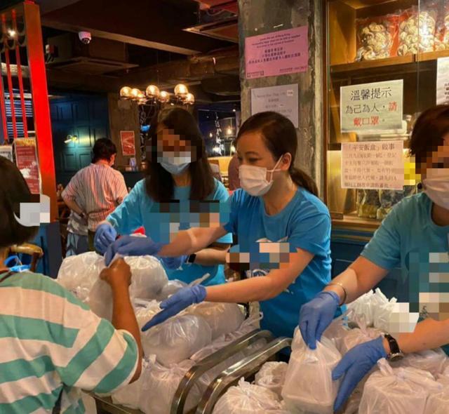 邓萃雯|80年代TVB花旦同框，邓萃雯素颜不显老，刘美娟被嘲脸肿似“猪头”