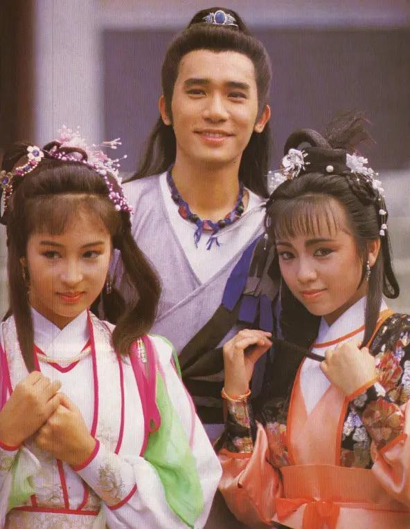 邓萃雯|80年代TVB花旦同框，邓萃雯素颜不显老，刘美娟被嘲脸肿似“猪头”