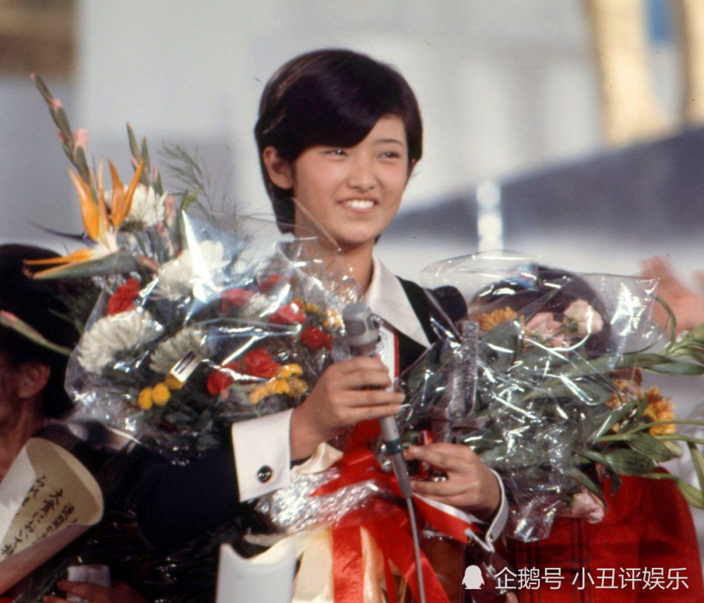 山口百惠|魅力女星山口百惠：为爱情，出道八年便隐退！与宇津井健成忘年交