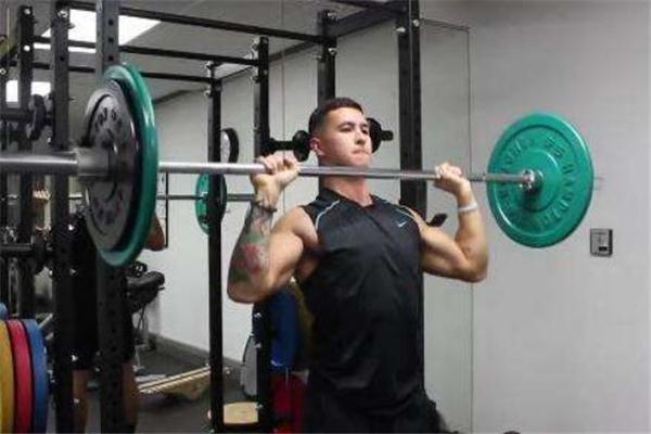 肩部训练的王牌动作!站姿推肩