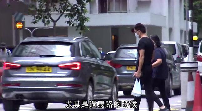 马国明|随时准备结婚！马国明持汤洛雯住户证自由出入，还不忘陪妈妈行街