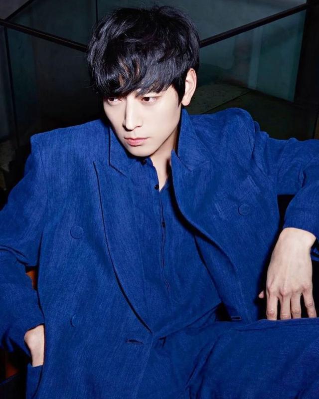 韩国_娱乐|韩国四大顶级美男之一，39岁半隐退，却为何依旧如此受人追捧？