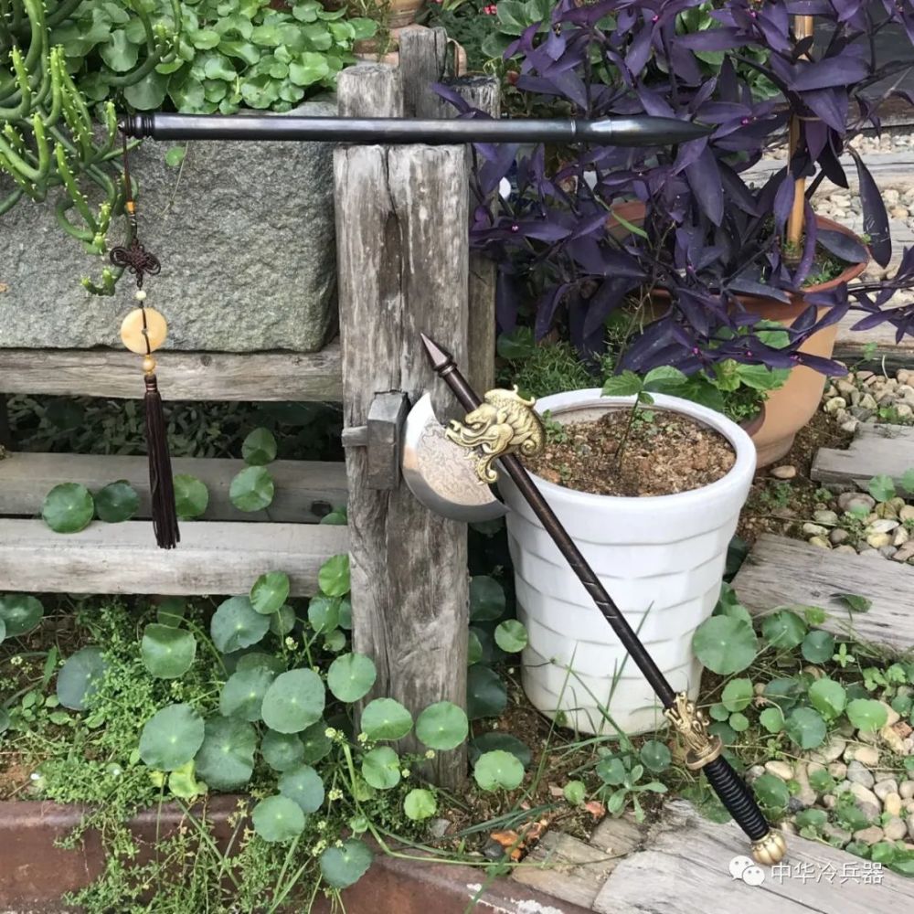 武侠小说|笔也能当作武器？武侠小说中的判官笔，到底是什么神兵利器