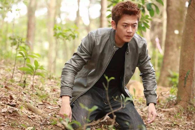 电视剧出街后,张振朗获得了前所未有的人气.