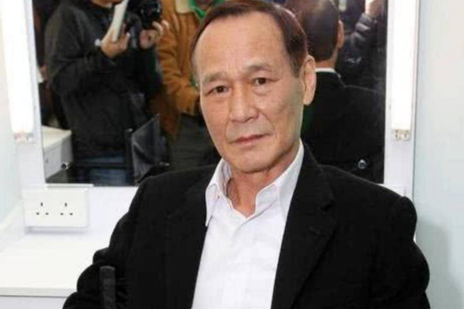 陈惠敏|76岁陈惠敏患癌，面色憔悴蜷缩病床，妻子17岁跟他，替他坐两年牢