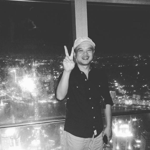 黄子韬|黄子韬发文悼念父亲，粉丝却半小时点赞十万，逝者安息别过度关注