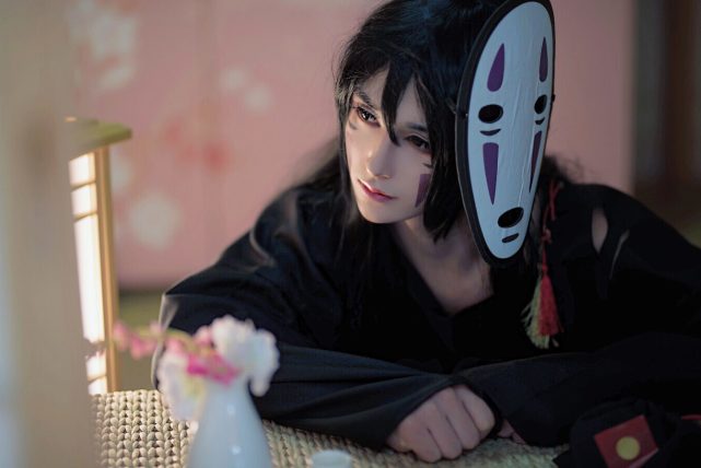 cos千与千寻无脸男拟人