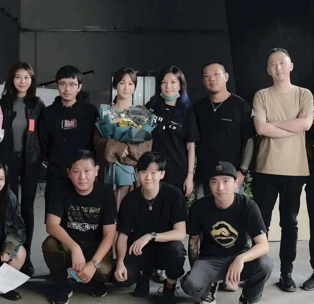 杨紫|杨紫终于和偶像赵薇合作！不断努力提升自我，堪称追星成功的典范