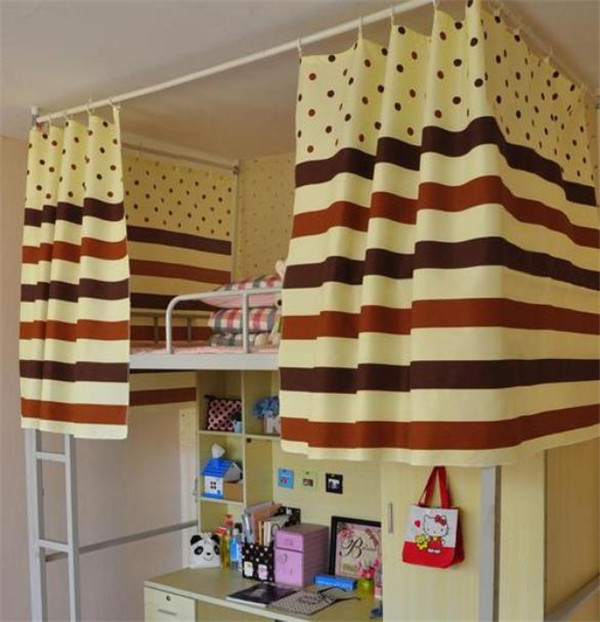 大学女生宿舍为什么要挂床帘学姐告诉你多半是这4个原因