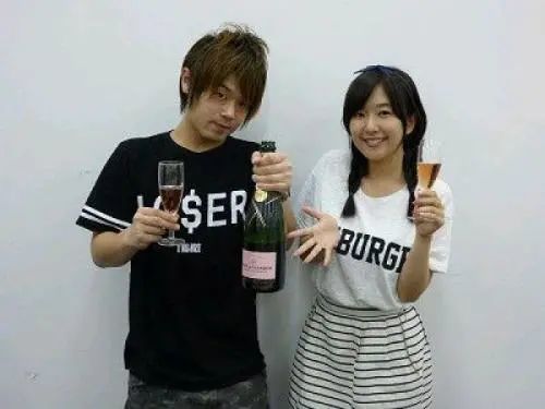 茅野爱衣 这个温柔的女人33岁生日 同时也已经出道十周年 腾讯新闻
