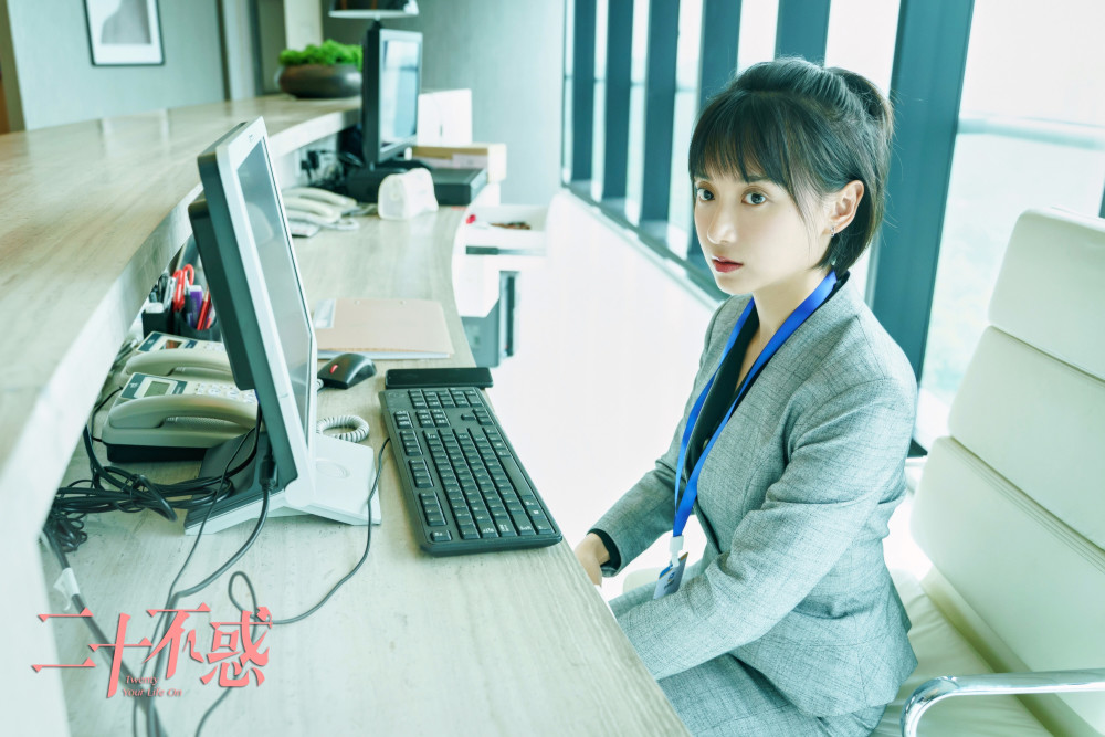 旗袍美探|《旗袍美探》《平凡的荣耀》同时开播，潜力演员卜冠今今年太高产了