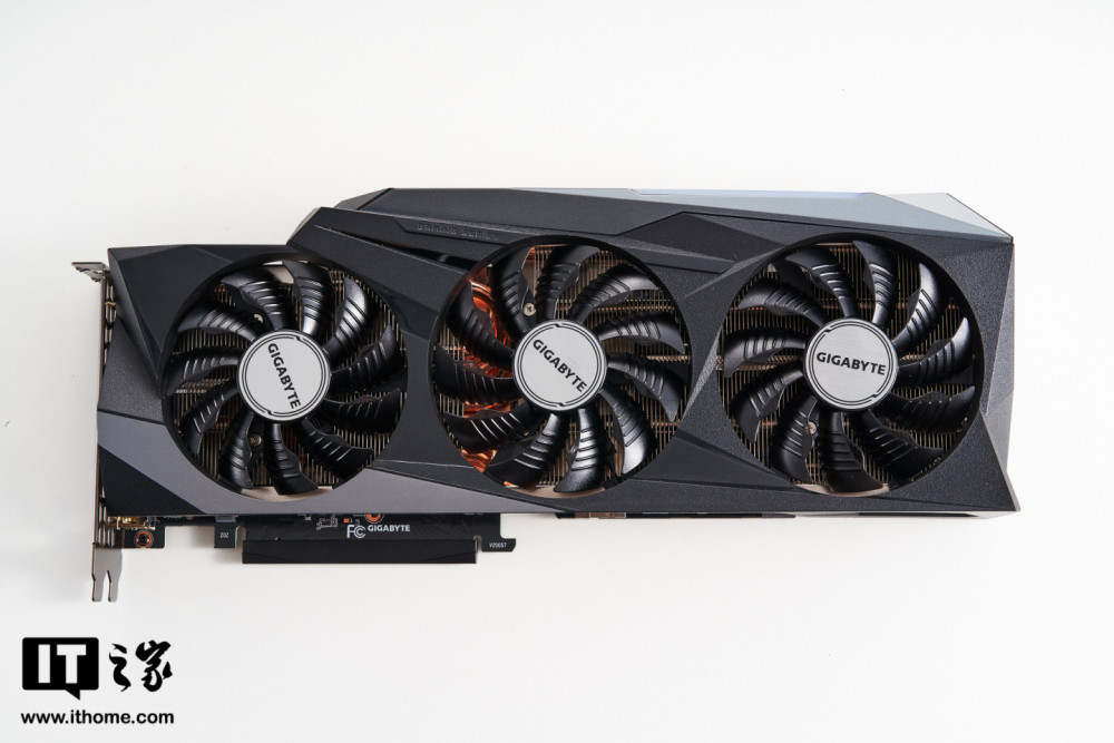 【it之家开箱】技嘉魔鹰 rtx 3080 图赏