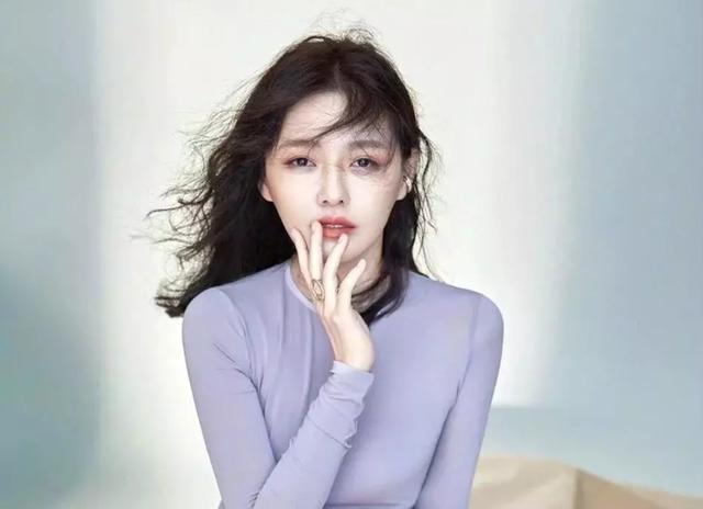 汪小菲|闺话丨被老公汪小菲嫌弃不工作？别小看43岁的大S，这才是她真实的婚姻