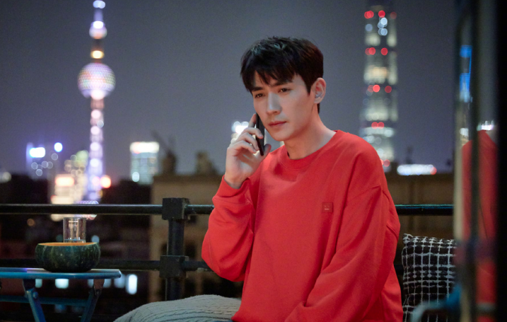 三十而已|《亲爱的自己》撞款《三十而已》，为何难复制其盛况？