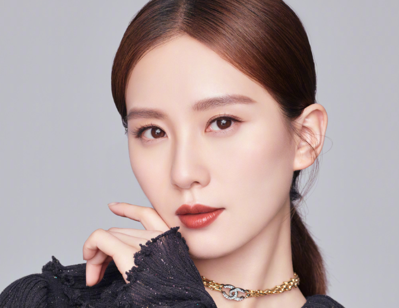 三十而已|《亲爱的自己》撞款《三十而已》，为何难复制其盛况？
