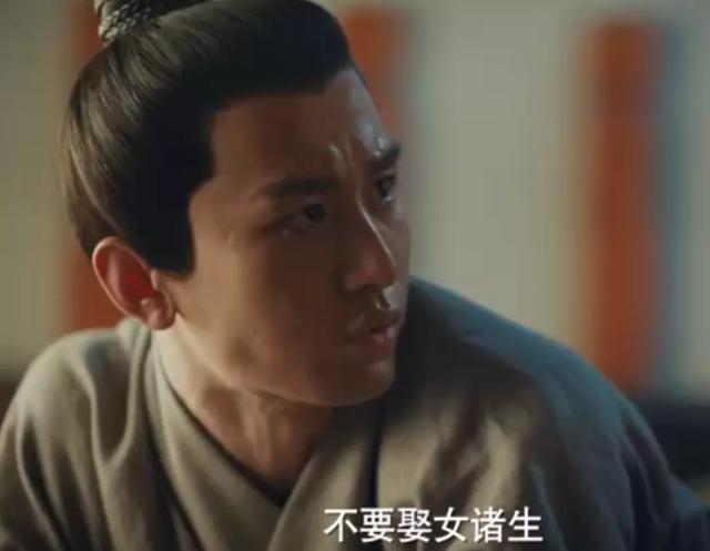 成毅|成毅演技再遭质疑，台词含糊有口音，这批演员何时能离开配音？