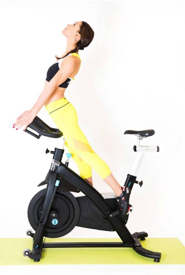 骑单车等于有氧加练臀,单车hiit训练来了,持续燃脂24小时