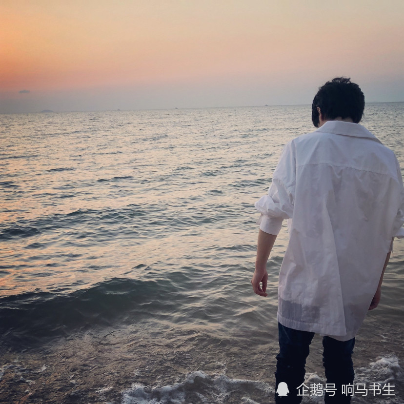 华晨宇|解析了华晨宇30多首歌曲，写了10万字长文，为其总结了12个字