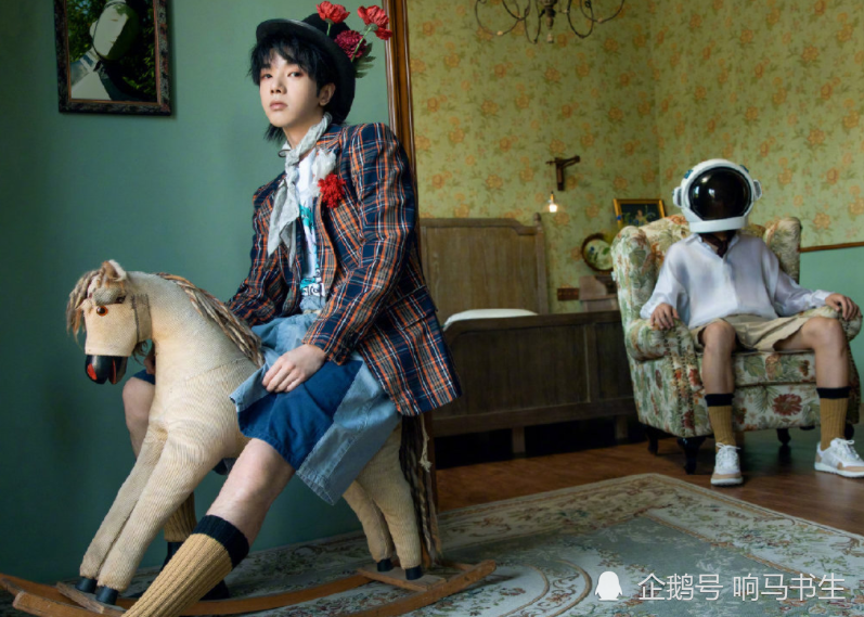 华晨宇|解析了华晨宇30多首歌曲，写了10万字长文，为其总结了12个字