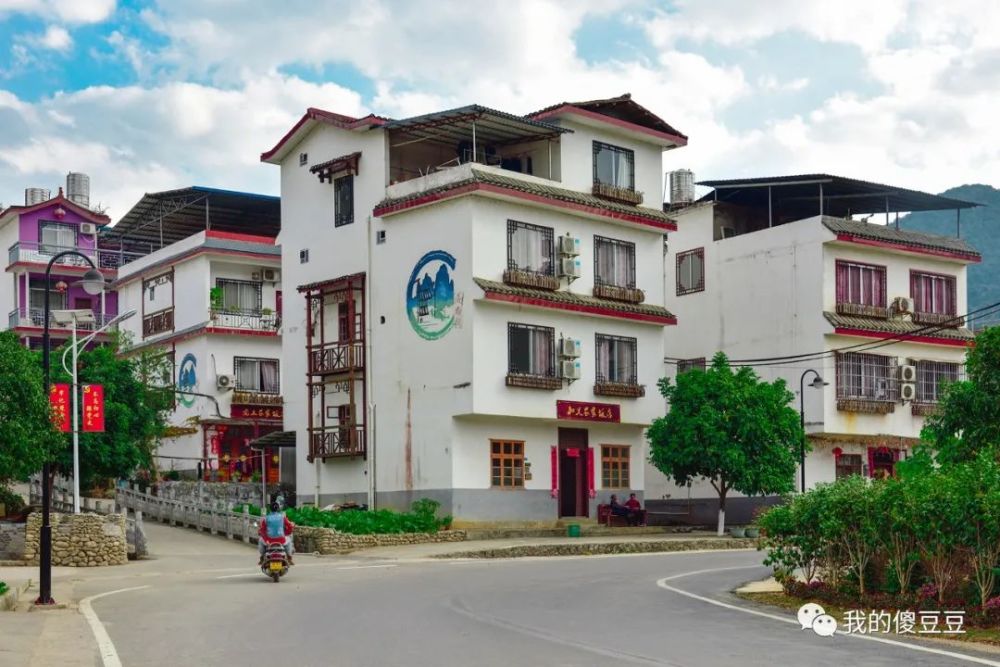 如果说水厄底是大户庄园,矮山门村简直是后现代风格聚集地.