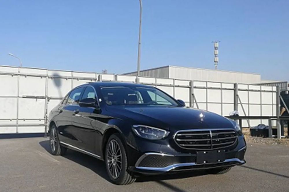 北京奔驰|北京奔驰新E级下线，新车3大亮点两款外观套件！