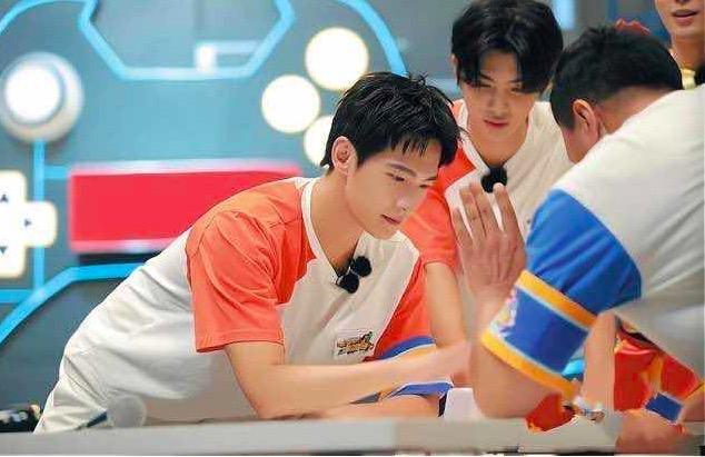 杨洋|杨洋，拜托你能不能清醒点？