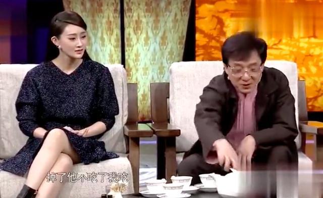 成龙|成龙豪宅因欠税才无法过户？被曝太节俭连别人掉下的饭粒都捡来吃