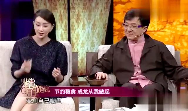 成龙|成龙豪宅因欠税才无法过户？被曝太节俭连别人掉下的饭粒都捡来吃