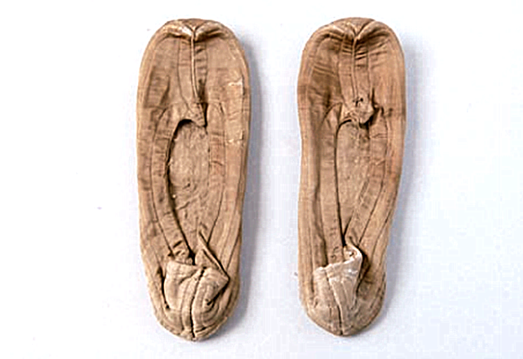 国宝|一位清官，500年后坟墓被挖，墓中没有金银，一身衣服成为国宝