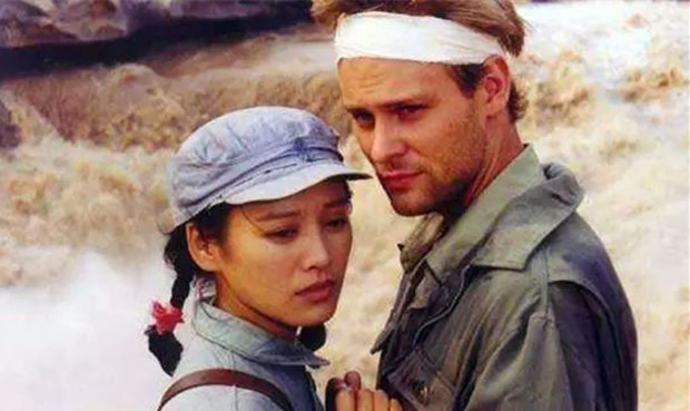 宁静|比起外界说她“虎”，宁静的“彪悍”人生更令人赞叹！