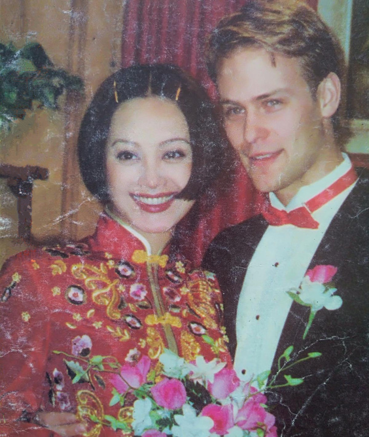 宁静|比起外界说她“虎”，宁静的“彪悍”人生更令人赞叹！