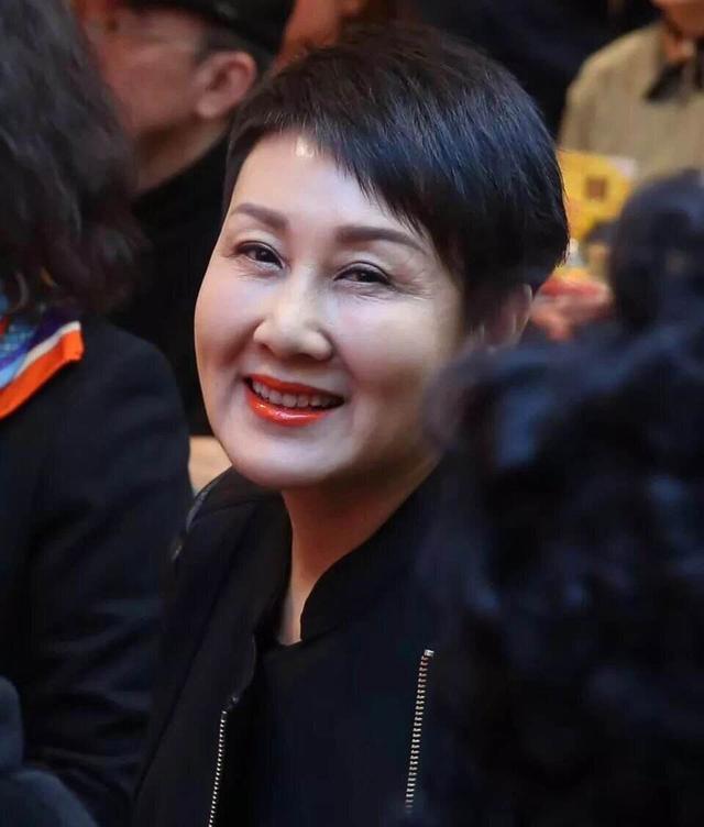 老戏骨不与小鲜肉比人气中国电视好演员奖分组评选太赞了