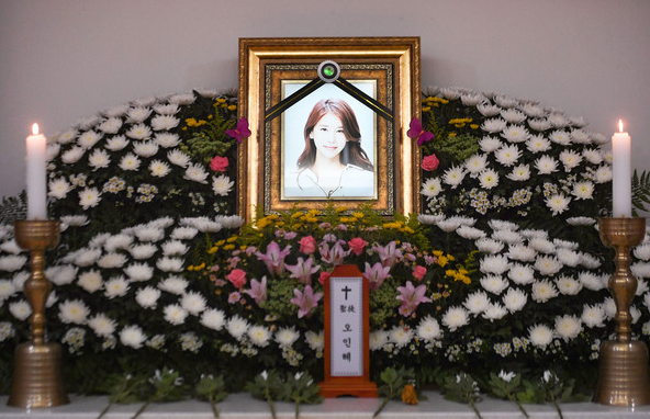 吴仁惠|韩国女星吴仁惠自杀去世，生前60秒诡异视频曝光预告“我要死了”！