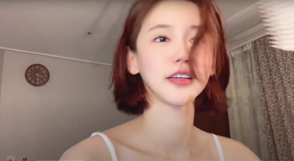 吴仁惠|韩国女星吴仁惠自杀去世，生前60秒诡异视频曝光预告“我要死了”！