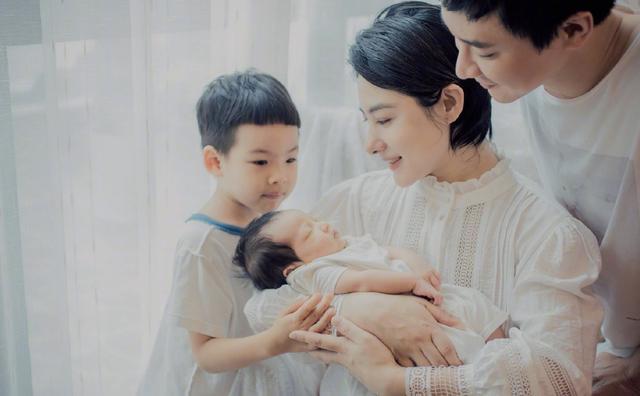 刘涛|吃瓜日报丨刘涛和老公感情生变？李亚鹏和女友分手了？