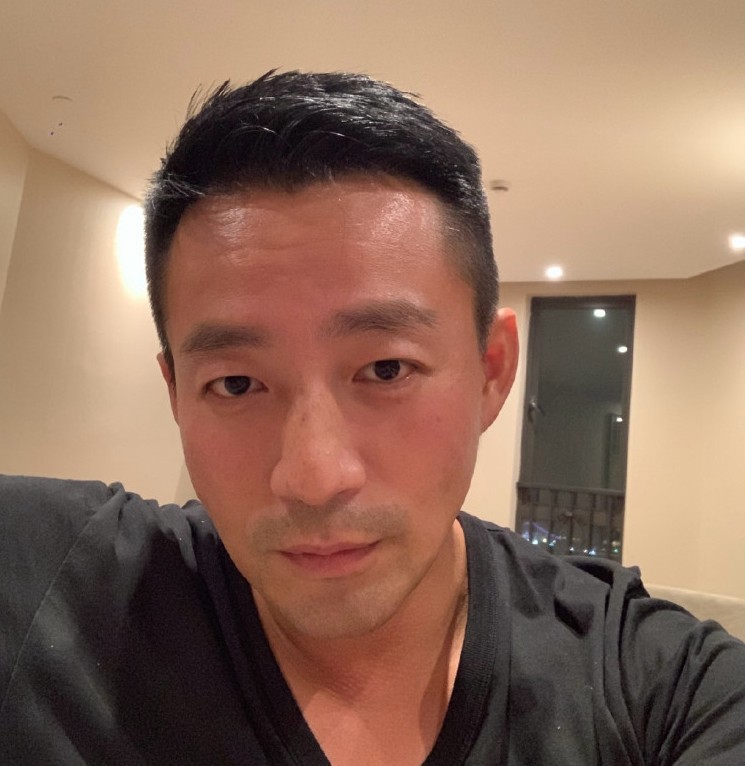 汪小菲|汪小菲离家数月惹绯闻，空降粉丝群向大S表白，誓要共度结婚纪念日