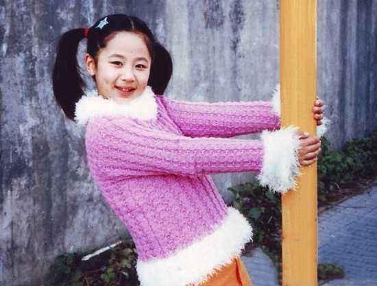 杨紫|花22年“迷恋”赵薇，杨紫果然是女明星中的社交典范