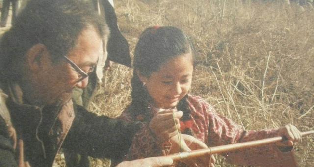 杨紫|花22年“迷恋”赵薇，杨紫果然是女明星中的社交典范