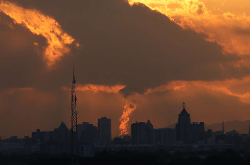中青报·中青网|日落西山红霞飞
