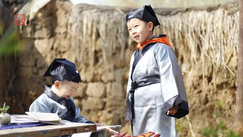 知识分子|耕读传家远，诗书济世长。中华耕读文化的价值区别有哪些？