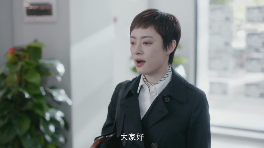 赵丽颖|赵丽颖获金鹰双提名，视后入围者平均年龄42.5岁，竞争很激烈