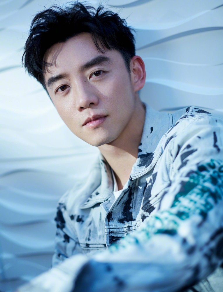 郑恺|郑恺回应与苗苗婚期，曾称自己亏欠她太多，网友却期待官宣伴郎团